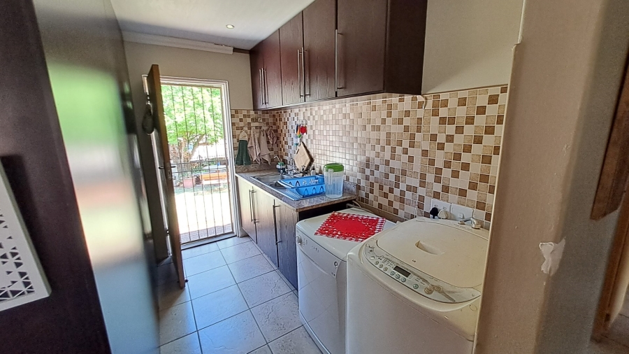 4 Bedroom Property for Sale in Uitsig Free State